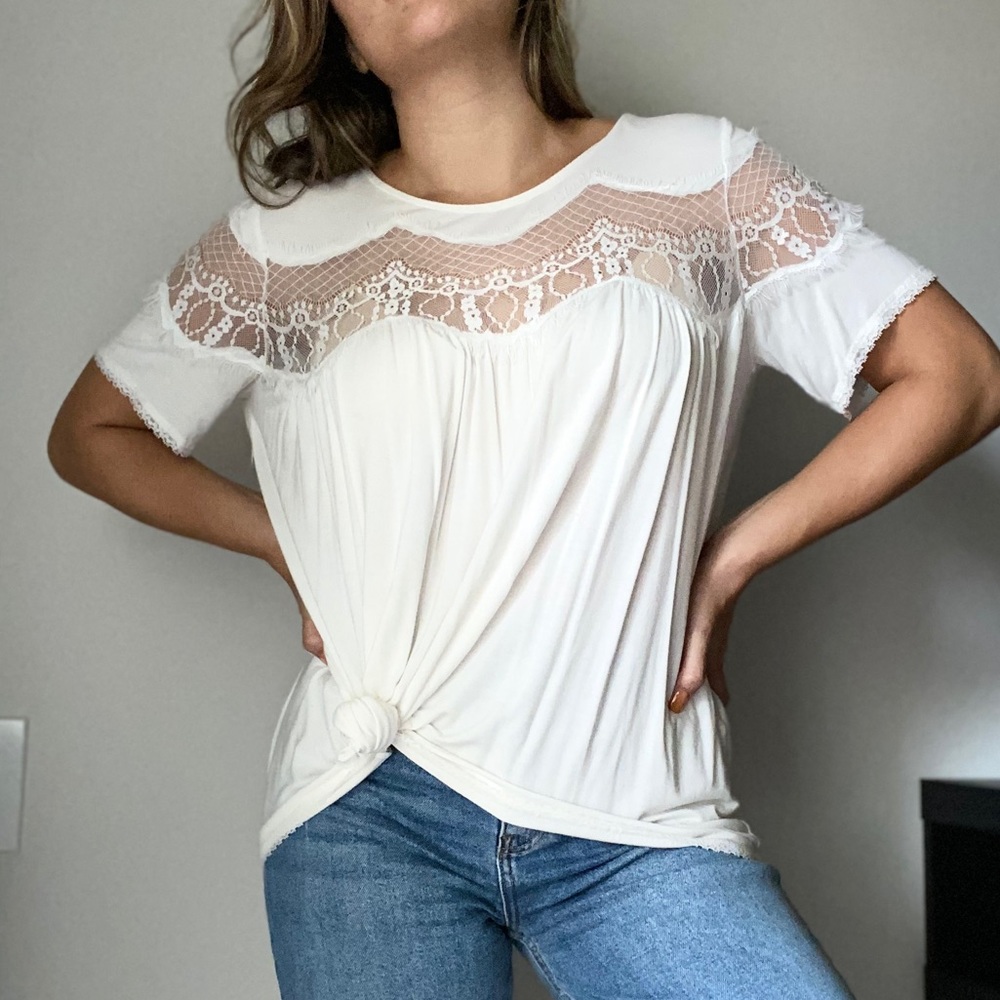 Vici White short sleeve top